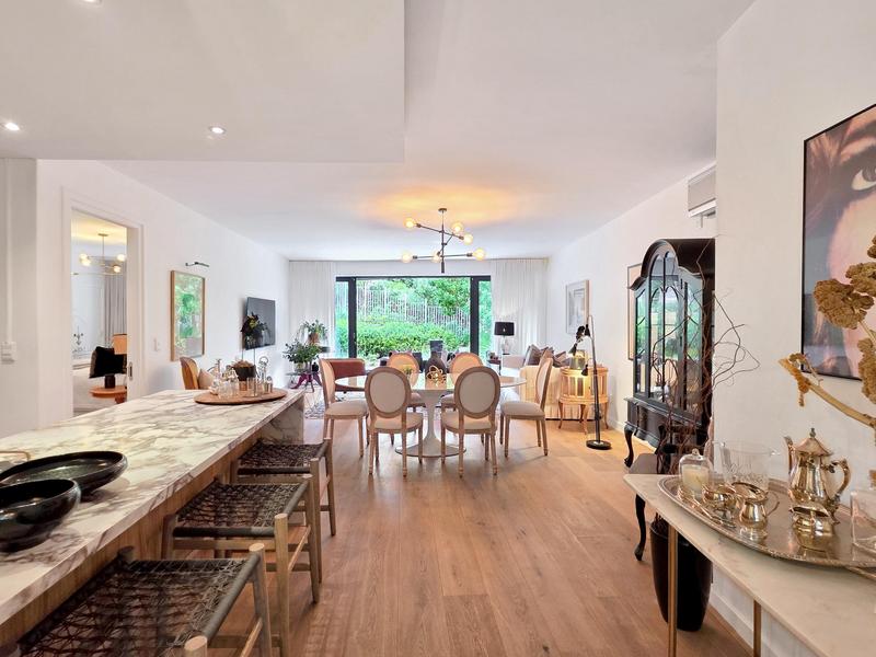 2 Bedroom Property for Sale in Camps Bay Western Cape